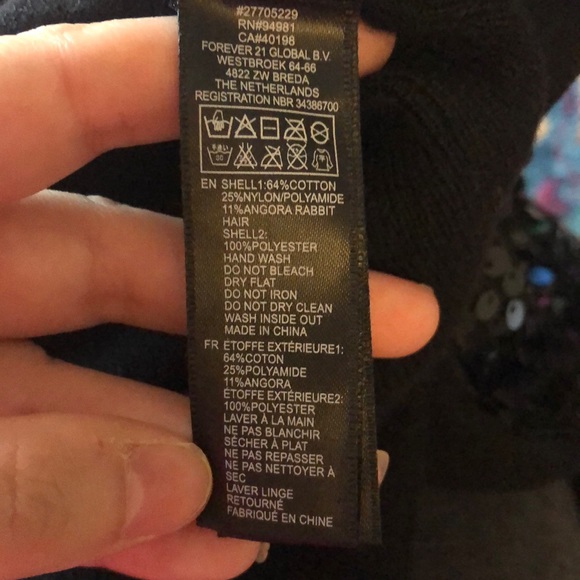 Black Forever 21 Sweater - Picture 5 of 5